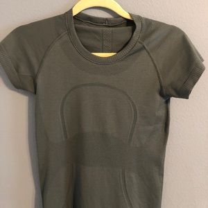 Lululemon Swiftly Tech Short Sleeve